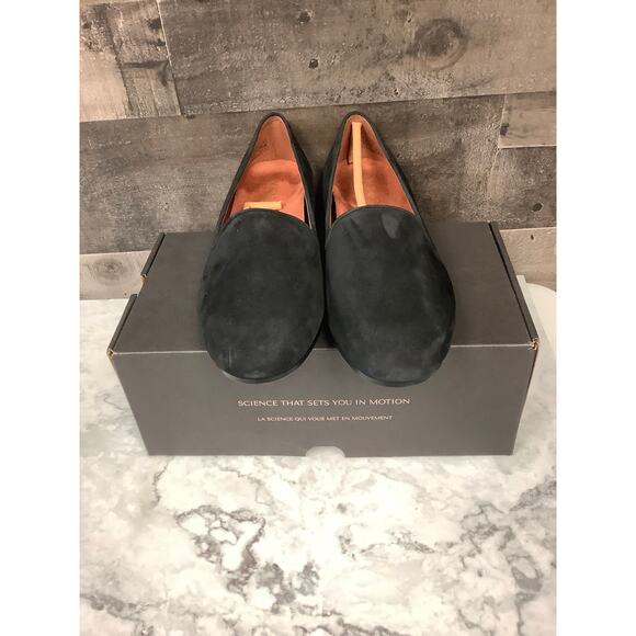 Vionic Womens 7.5W Black Suede Leather Willa Flats Loafers Slip On Casual LB7-15 - Picture 2 of 12